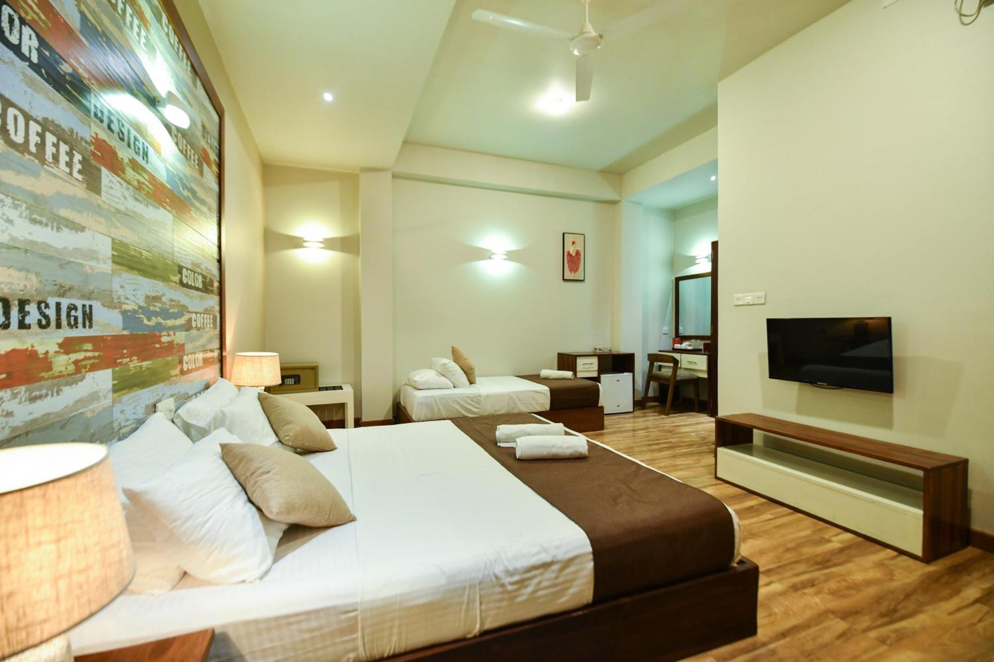 Hiriketiya Beach Resort Диквела Екстериор снимка