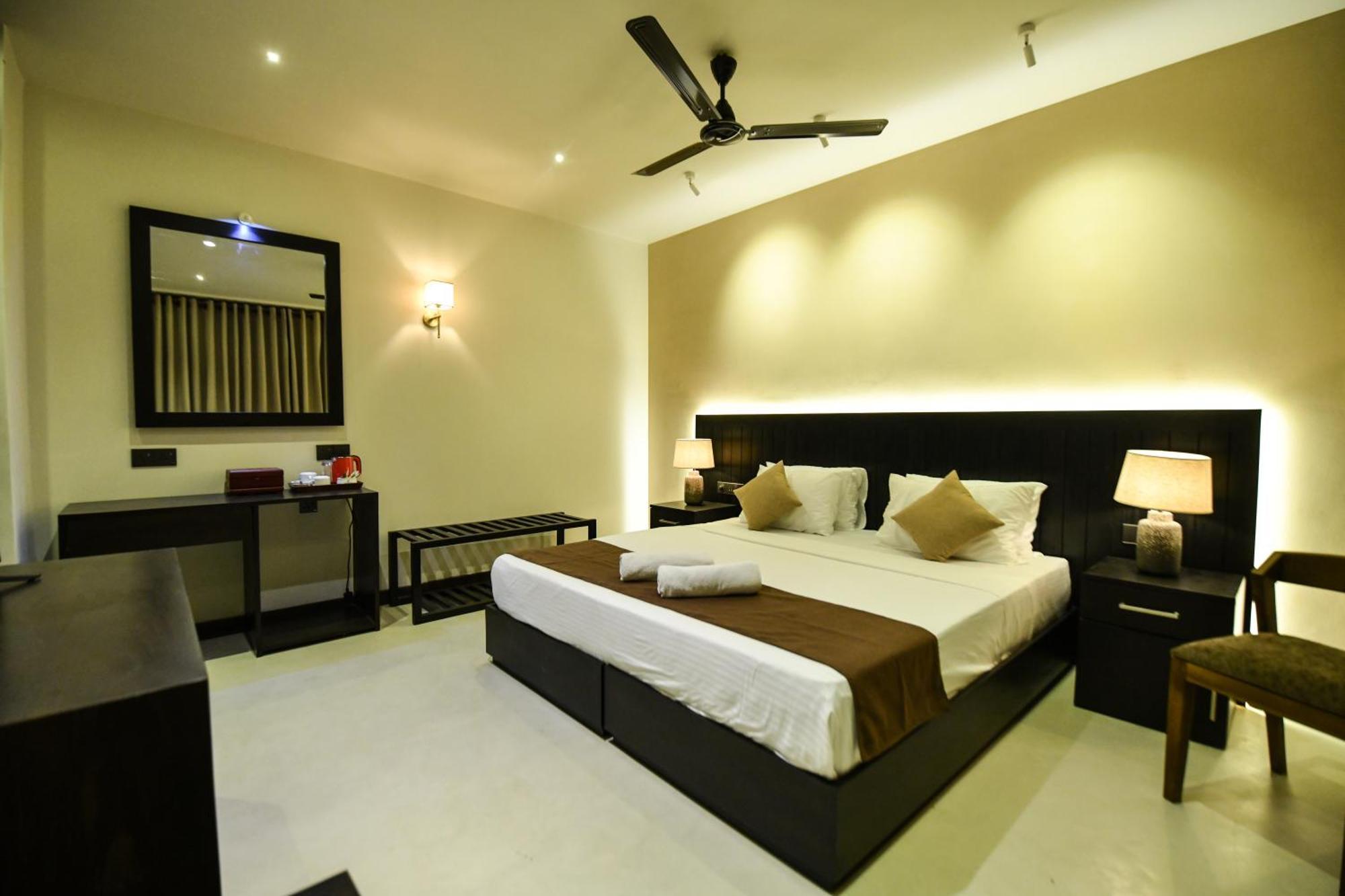 Hiriketiya Beach Resort Диквела Екстериор снимка