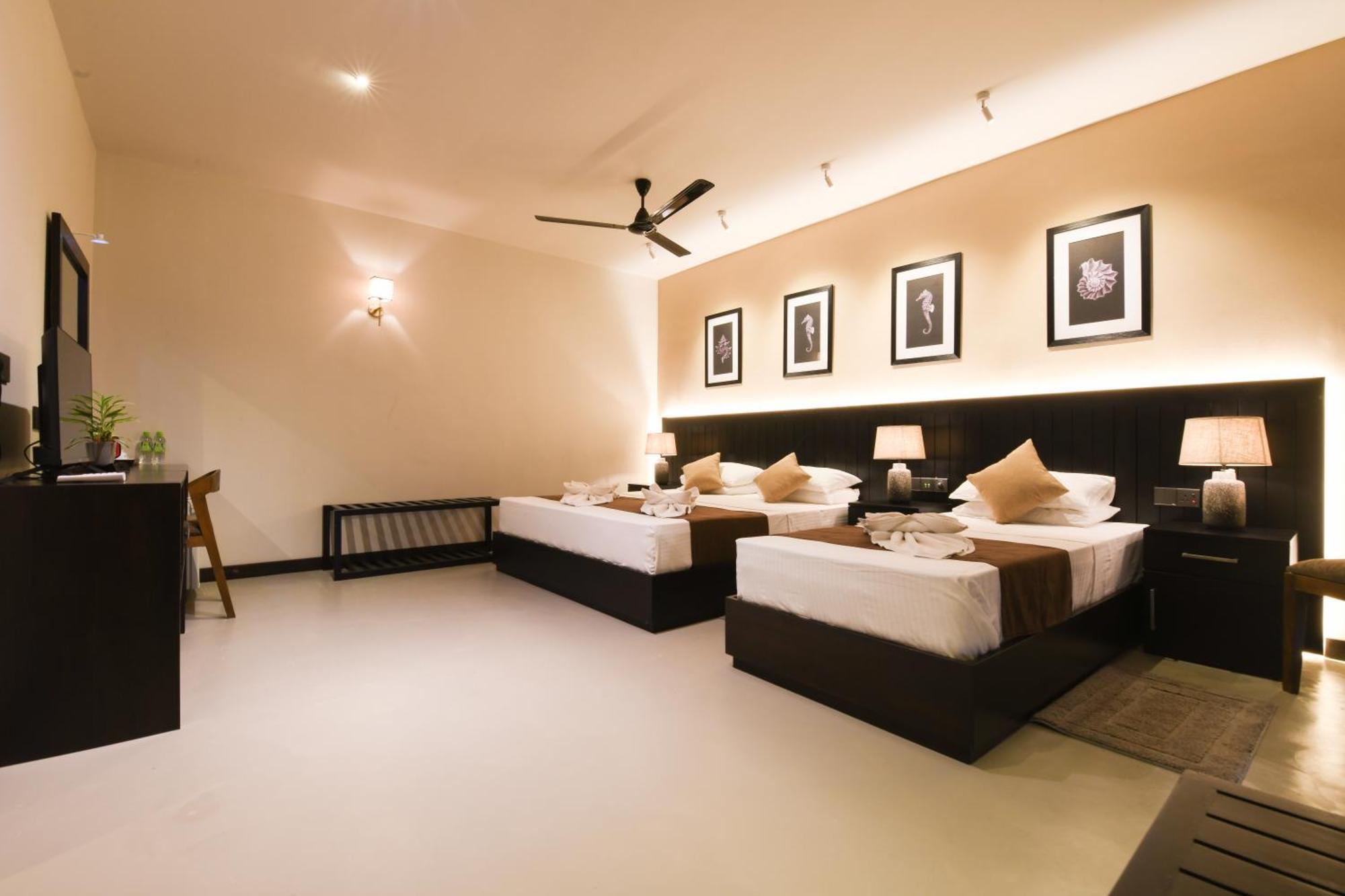 Hiriketiya Beach Resort Диквела Екстериор снимка
