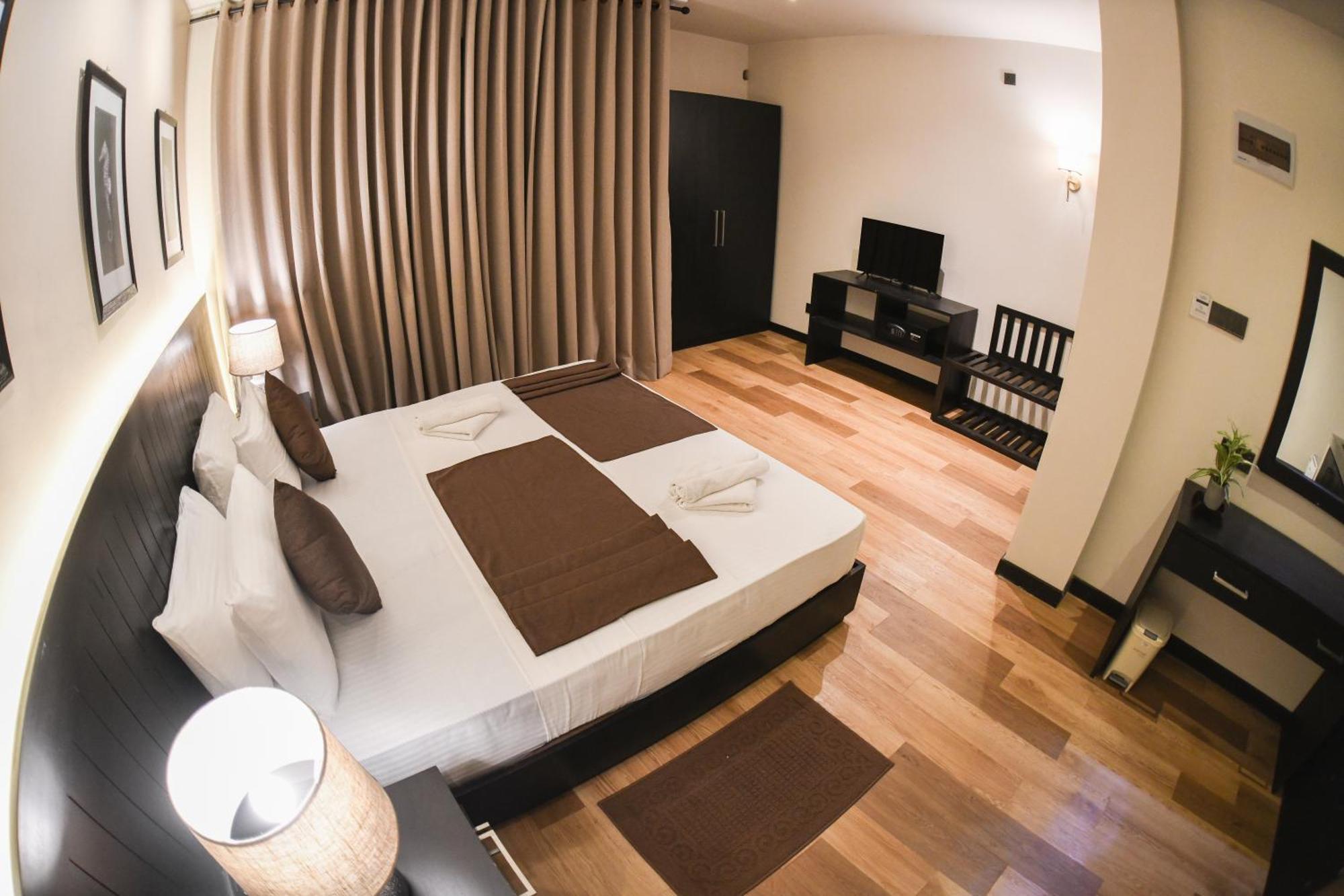 Hiriketiya Beach Resort Диквела Екстериор снимка