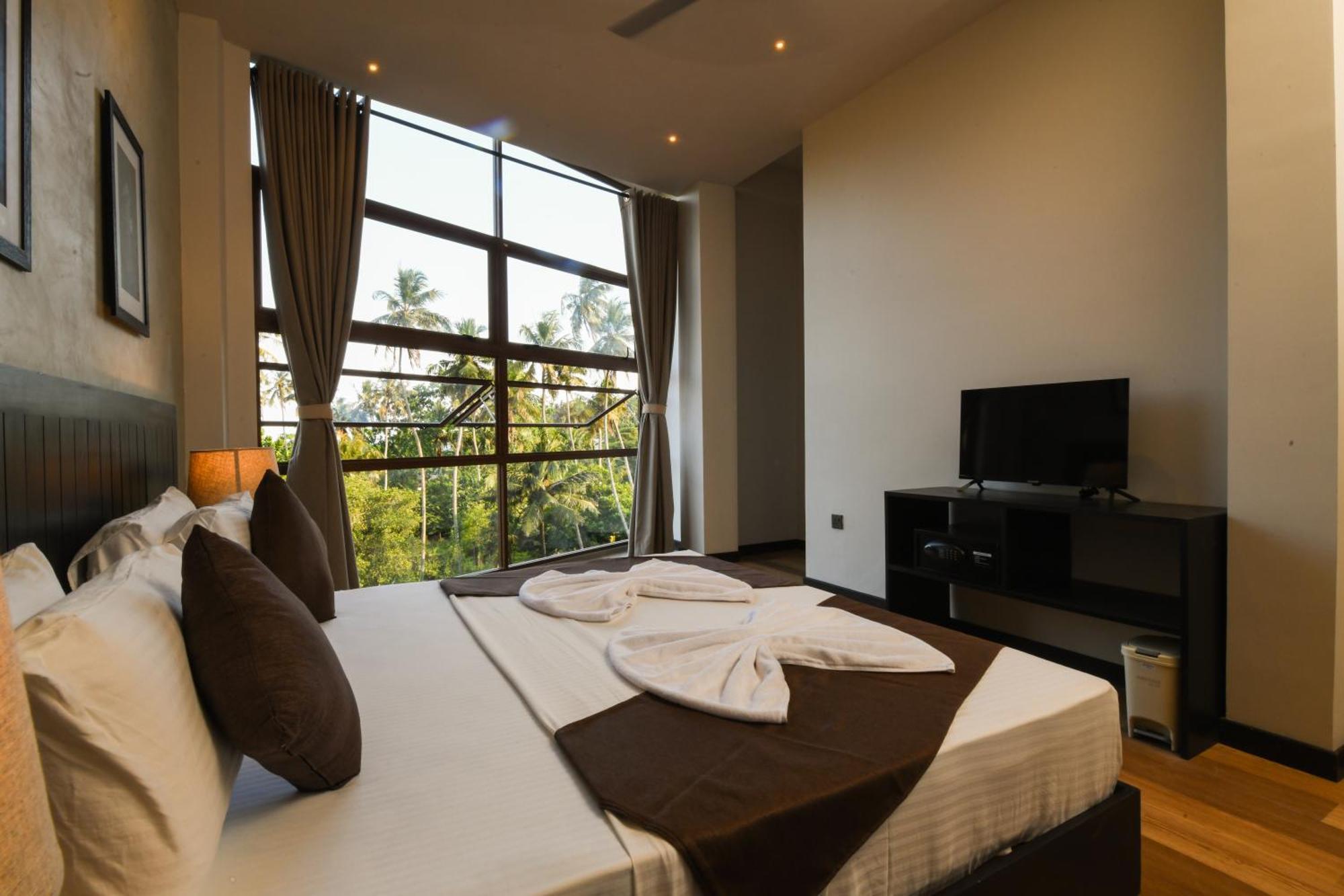 Hiriketiya Beach Resort Диквела Екстериор снимка